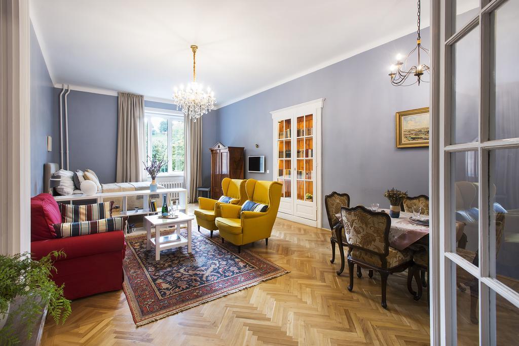 Engel Apartman Budapest Exteriör bild